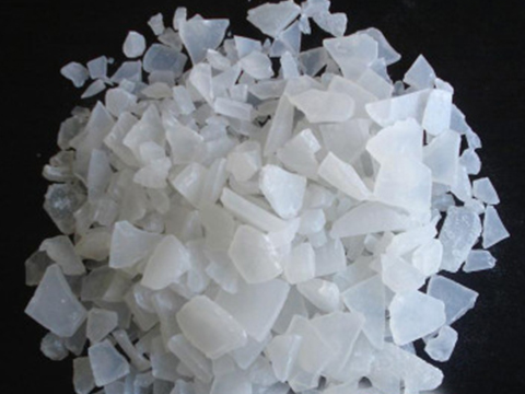 片状无铁硫酸铝